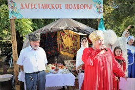 В Волгодонске состоялся этнокультурный фестиваль "Соцветие культур народов Дона"